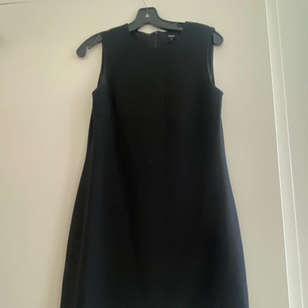 Theory Black Sleeveless Shift Dress - Size 2